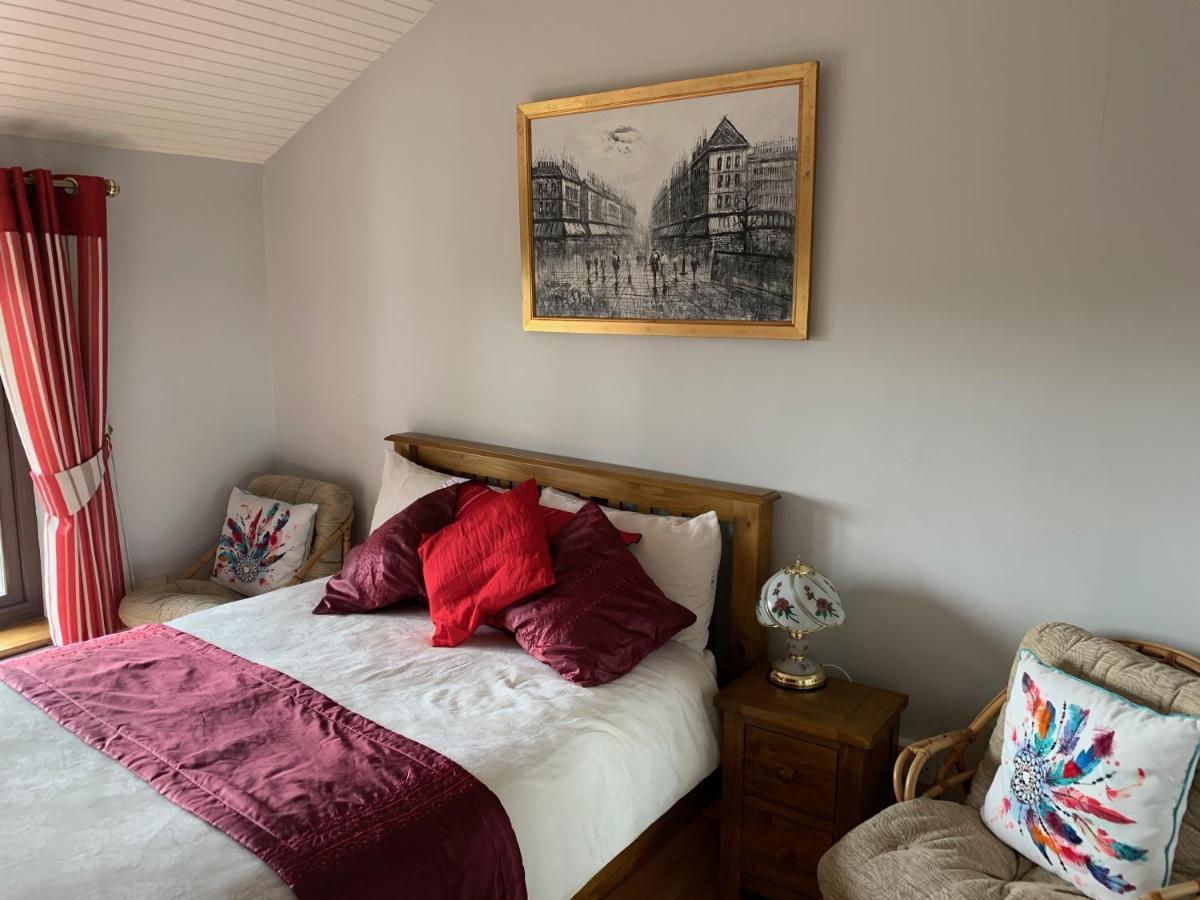 Lisheenanoran Beech Lodge B&B מראה חיצוני תמונה