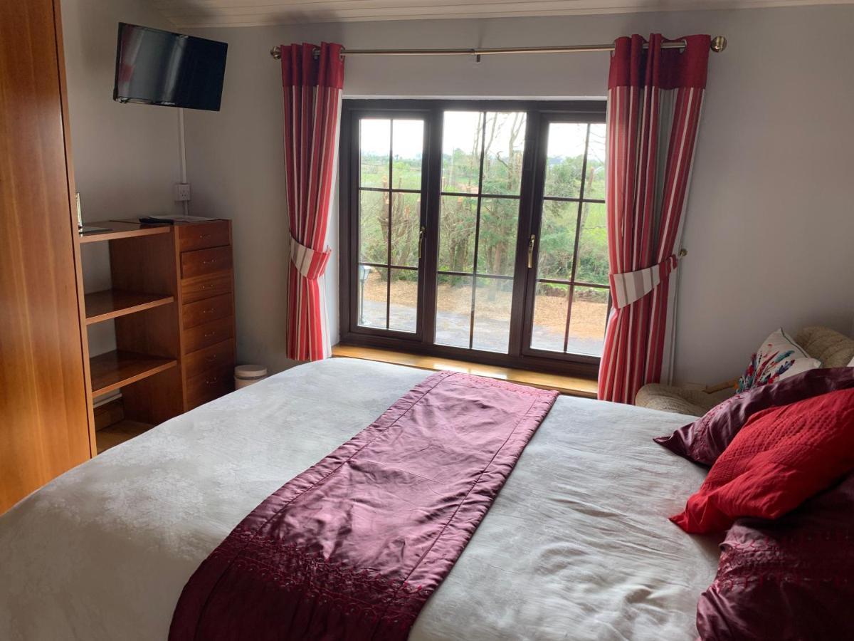 Lisheenanoran Beech Lodge B&B מראה חיצוני תמונה